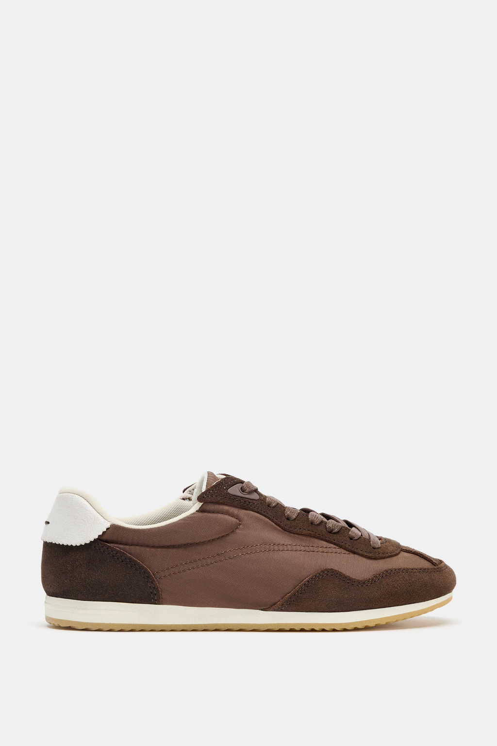 SOFT TRAINERS