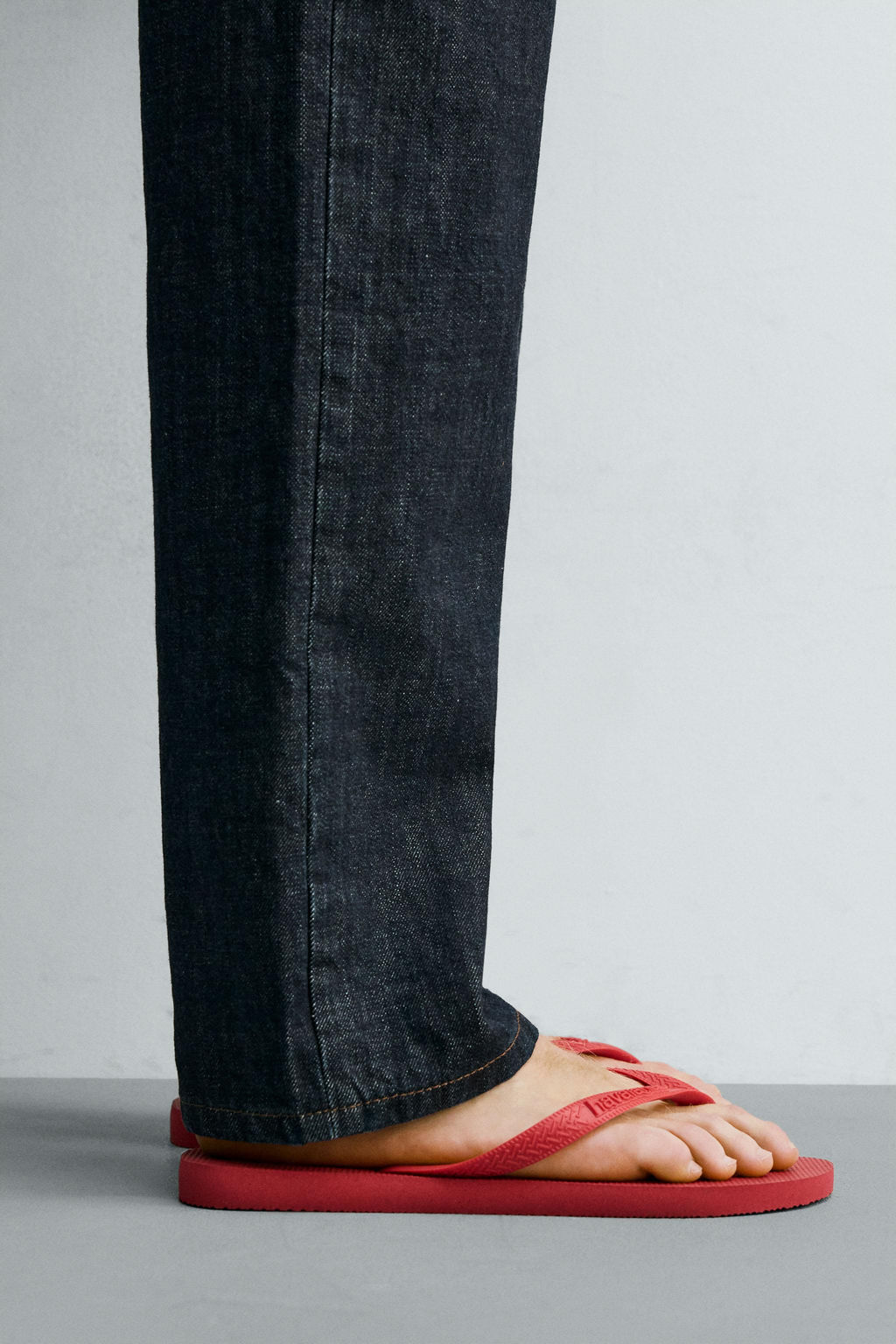 SANDALIA HAVAIANAS ® x ZARA / Rojo фото 2