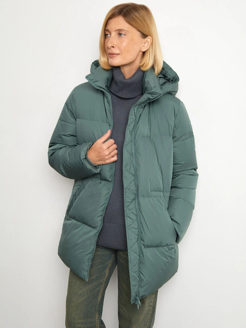 Пуховик с капюшоном - Emka фото 2