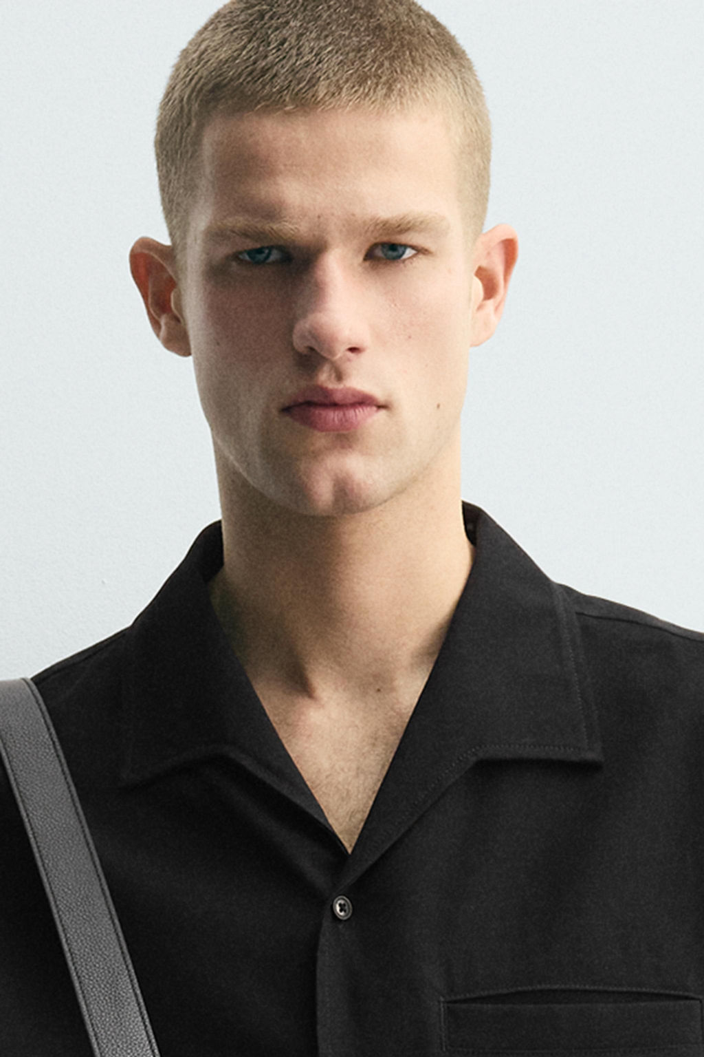 CAMISA FLUIDA RELAXED FIT / Negro - Zara фото 2