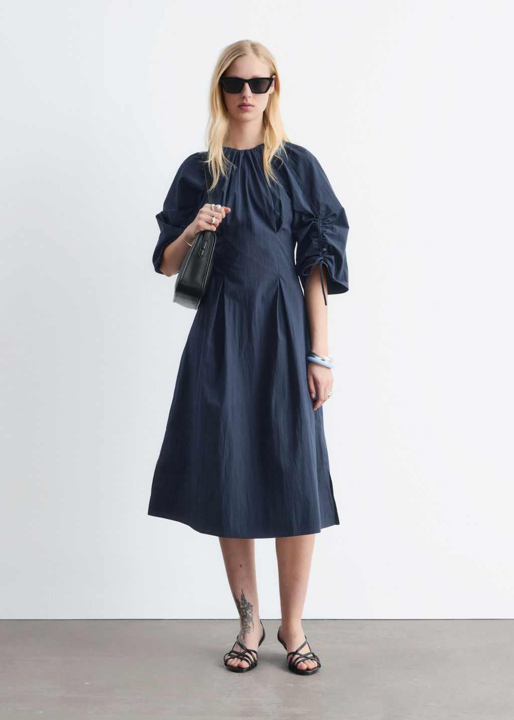 Vestido midi escultural con cordones de ajuste - H&m фото 4