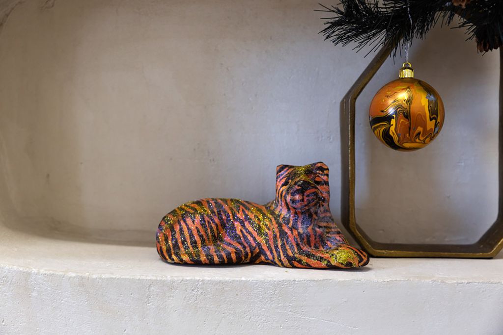 Заготовка для декорирования Love2art PAM-149 Тигр папье-маше 7.5 х 9 х 18 см .