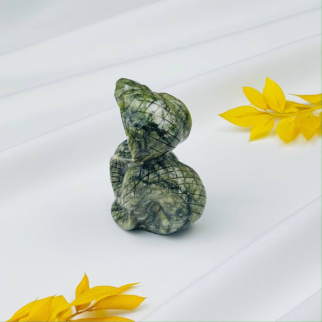 Фигурка Кобра из Змеевика