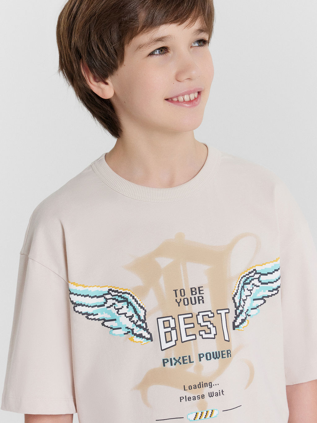 Футболка для мальчиков бежевая с принтом и надписью best pixel power - Mark formelle фото 5