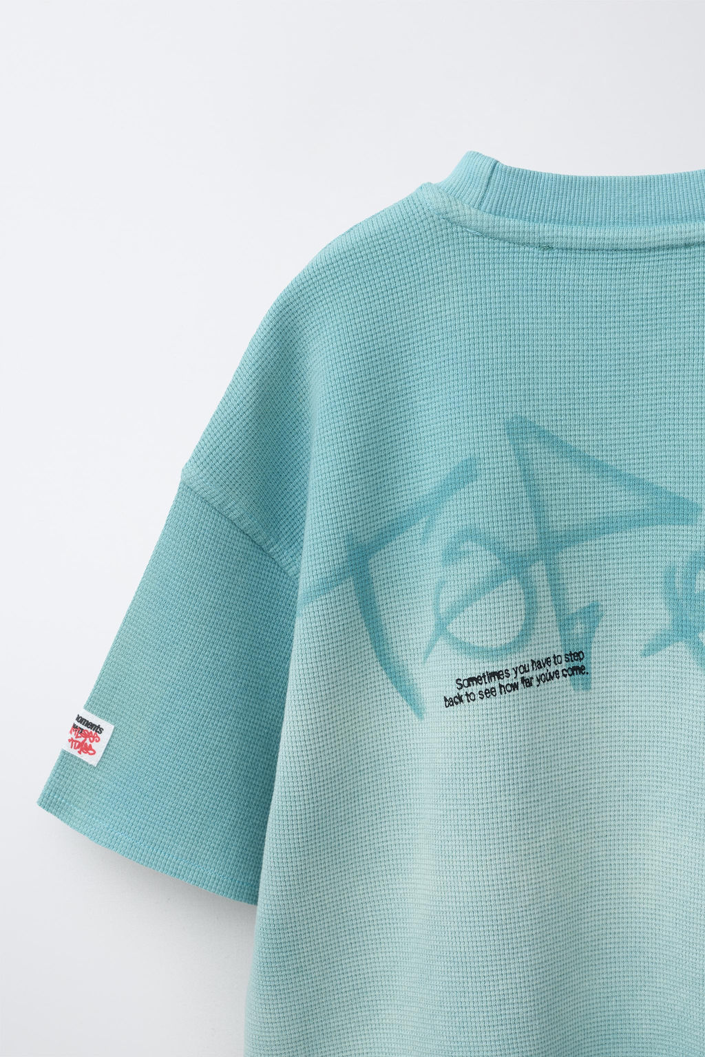 CAMISETA WAFFLE ESTAMPADO GRAFFITI / Celeste - Zara фото 4