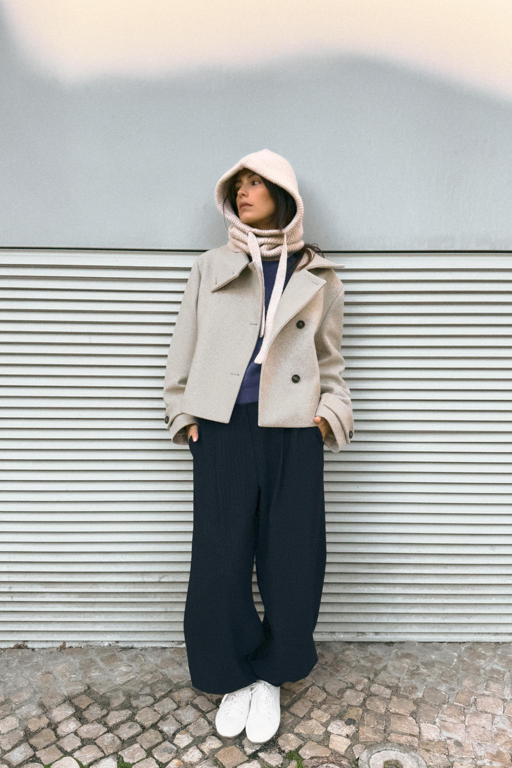SHORT COAT WITH HIGH COLLAR - Zara фото 2