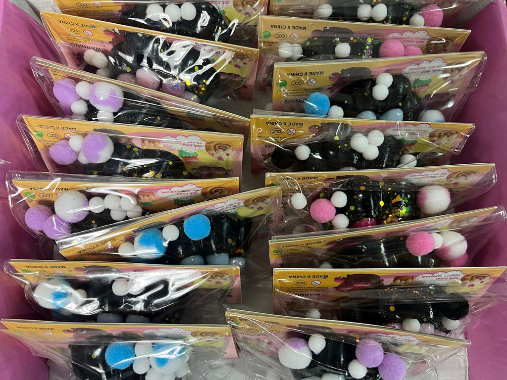 Мякиш DECOMPRESSION SQUEEZE TOYS - Лапка черная 16 шт в уп - Storyland фото 6