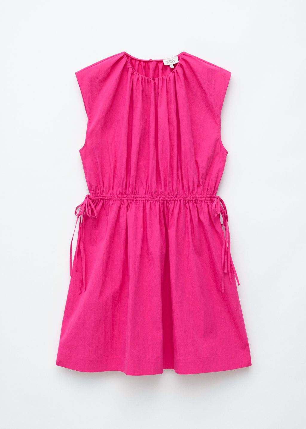 Vestido sin mangas con cord?n en la cintura