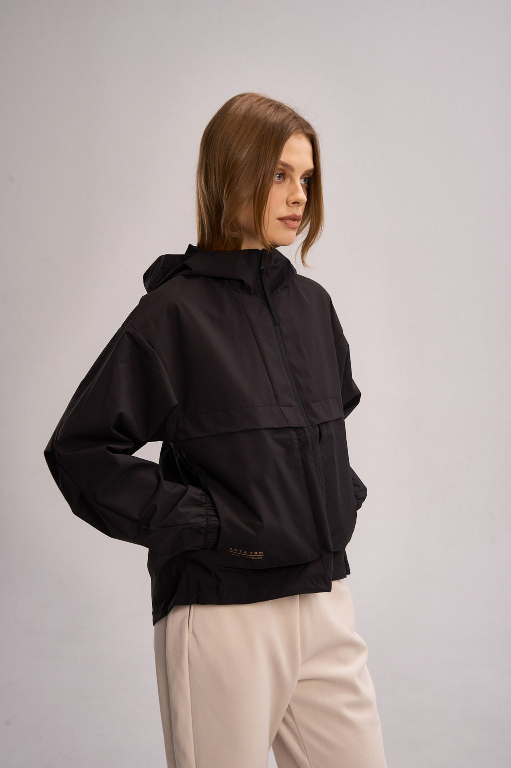 Ветровка Черный