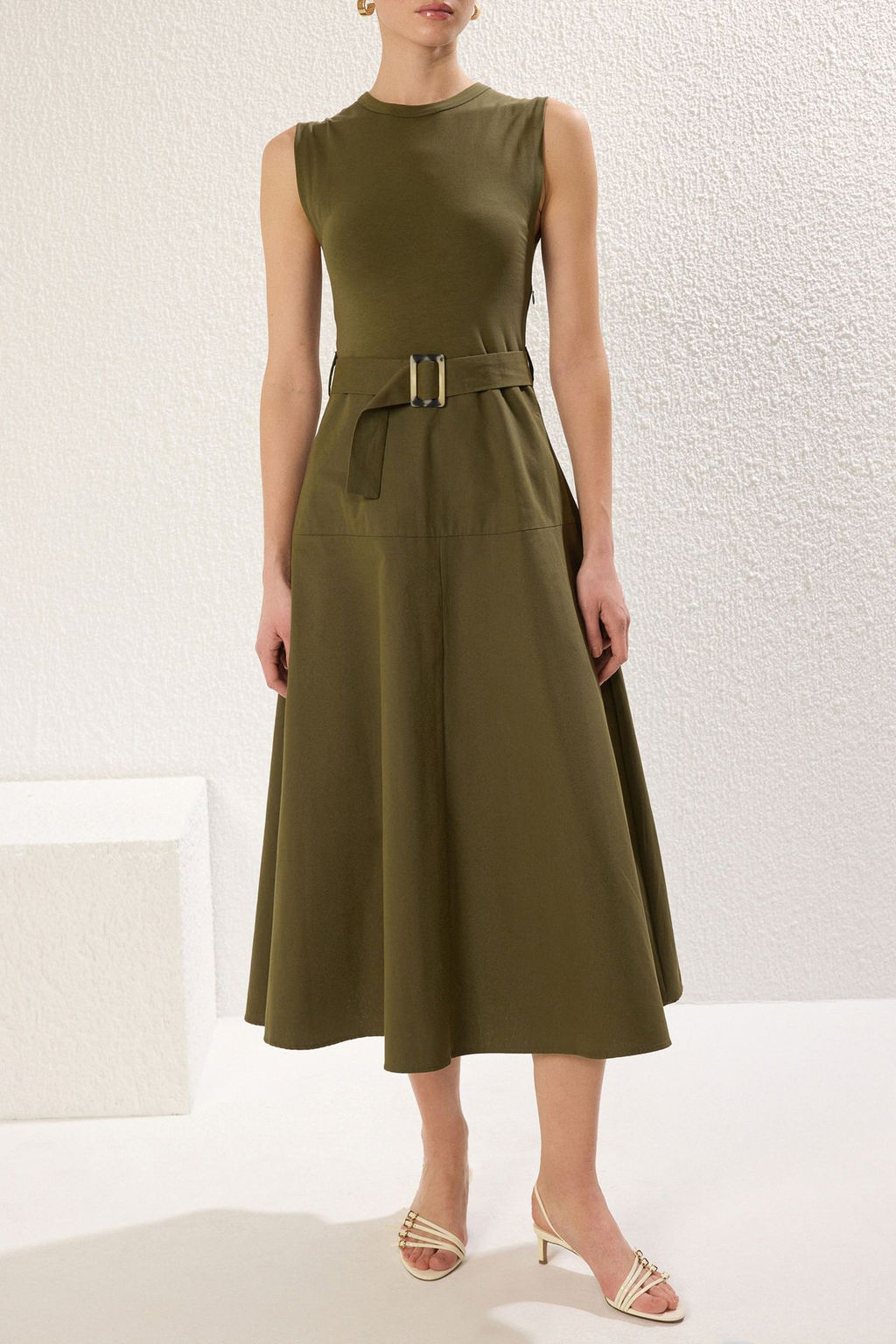 TRENDYOLMILLA Haki Kemerli A Kesim Midi Gabardin Dokuma Elbise TWOSS25EL00055  фото 9