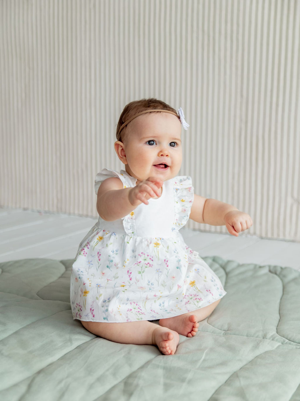 Платье-боди с крылышками Акварельные цветы 0+