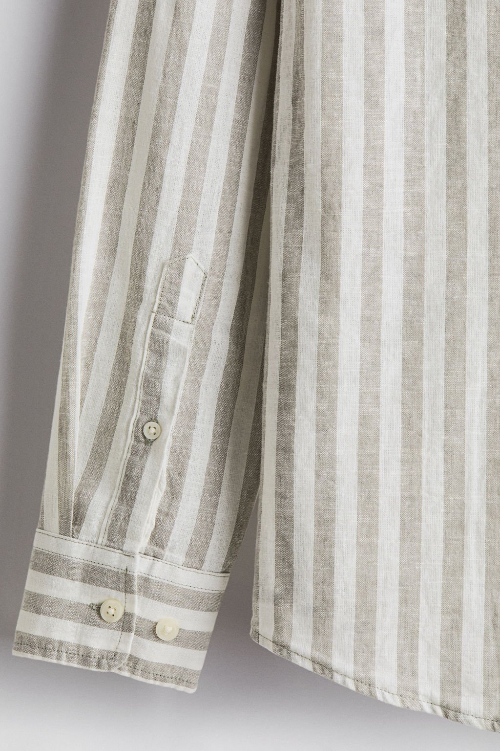 Camisa en mezcla de lino Regular Fit - H&m фото 10