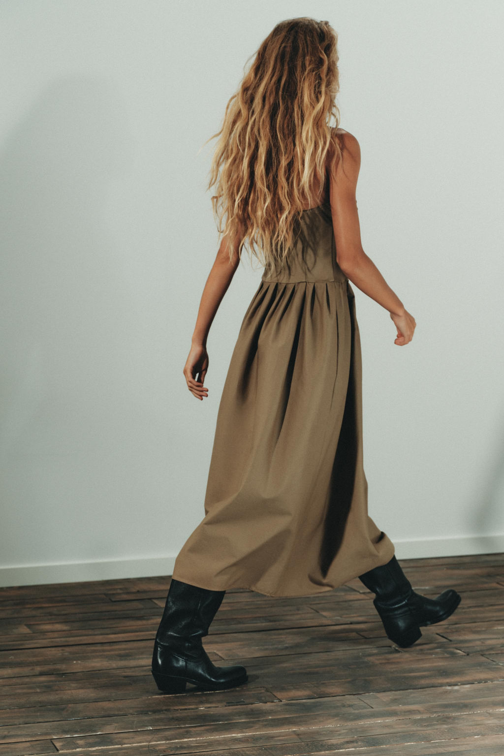 STRAPLESS MIDI DRESS - Zara фото 3