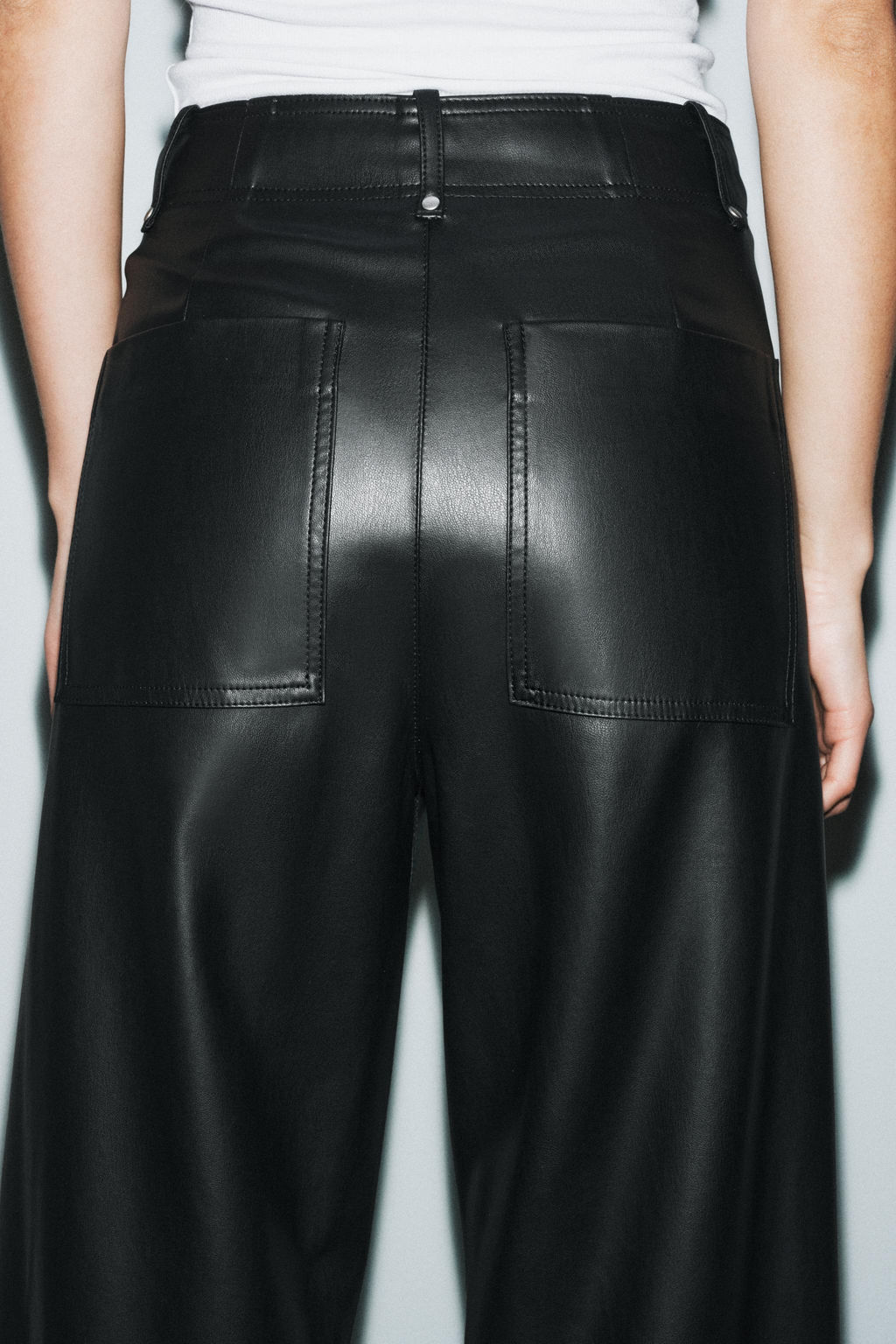 ZW COLLECTION TAILORED WIDE-LEG LEATHER-EFFECT TROUSERS - Zara фото 12