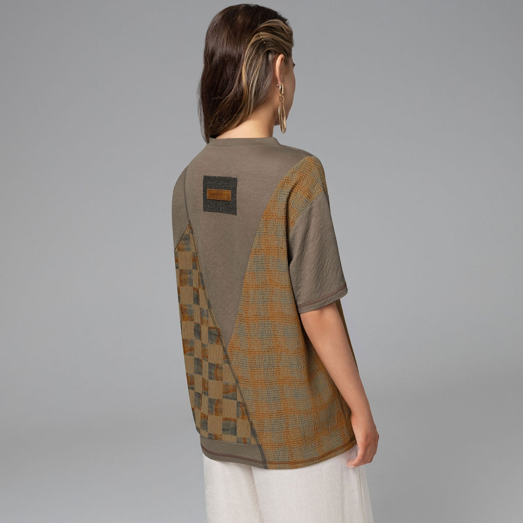 Футболка свободной посадки, Грань опасности (фэшн) - Charutti фото 13