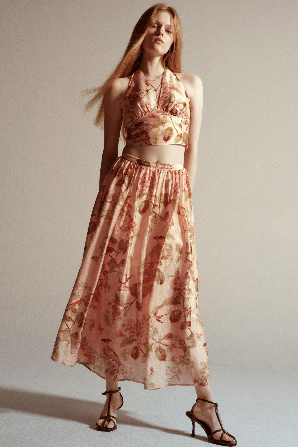 Top estampado con escote halter - H&m фото 3