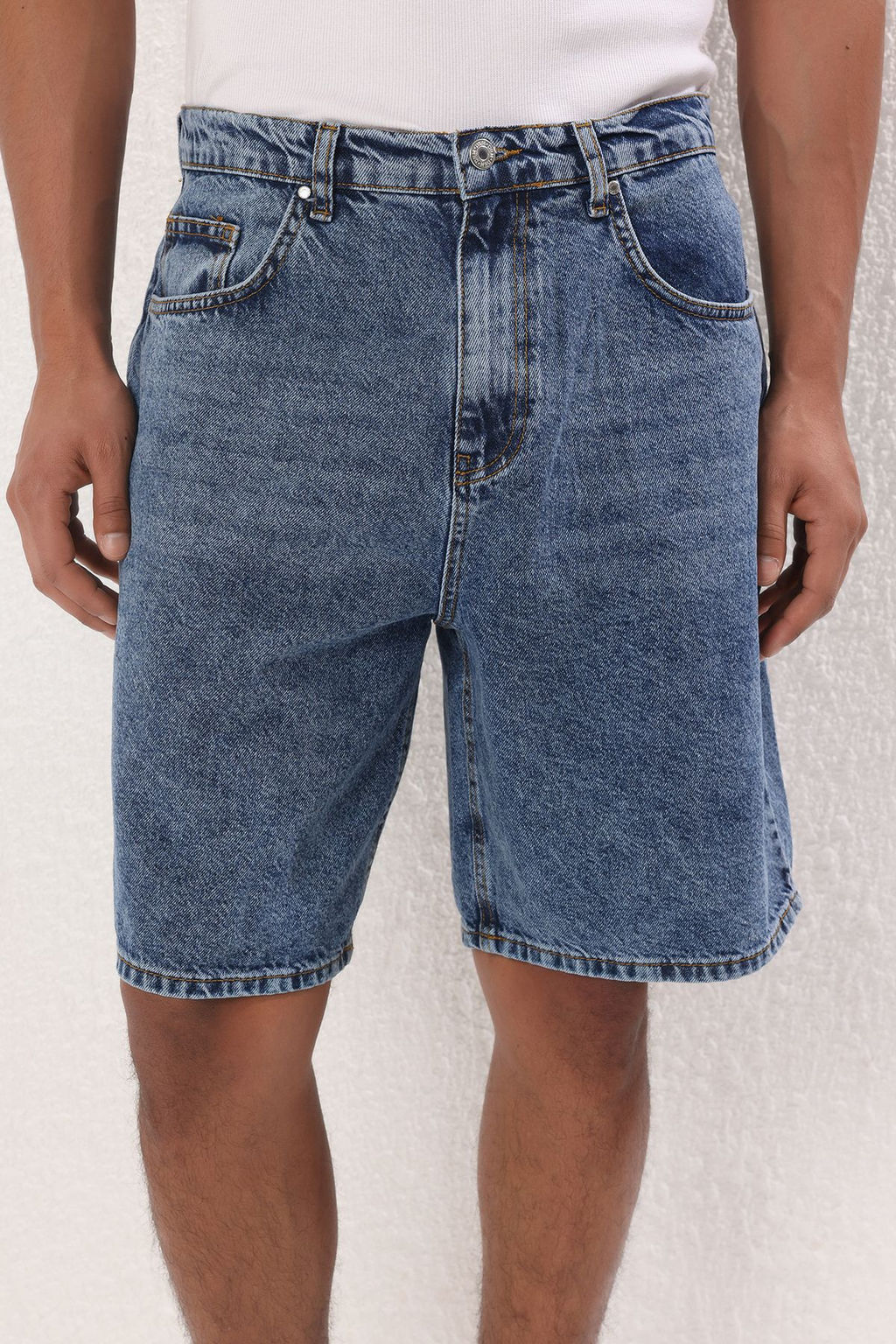 TRENDYOL MAN Mavi Baggy Fit More Sustinable Kot Sort TMNSS25SR00054 - Trendyolmilla фото 11