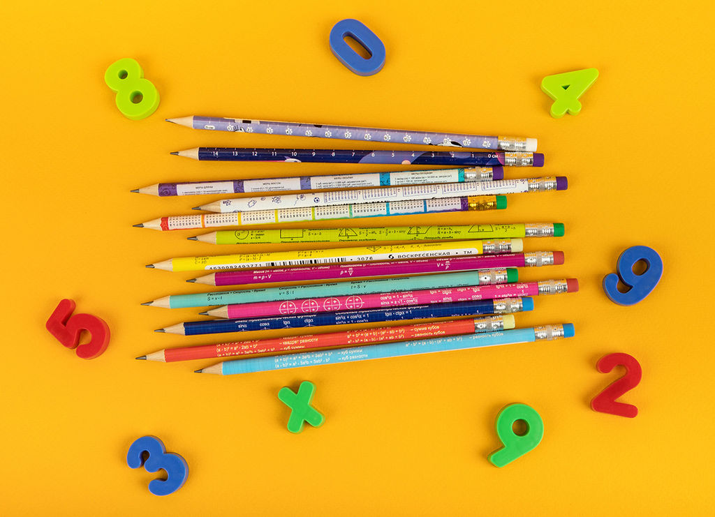 ВКФ Принты 1-PR-12Д Карандаш графитный круглый с ластиком заточенный ТМ (HB) 12 шт