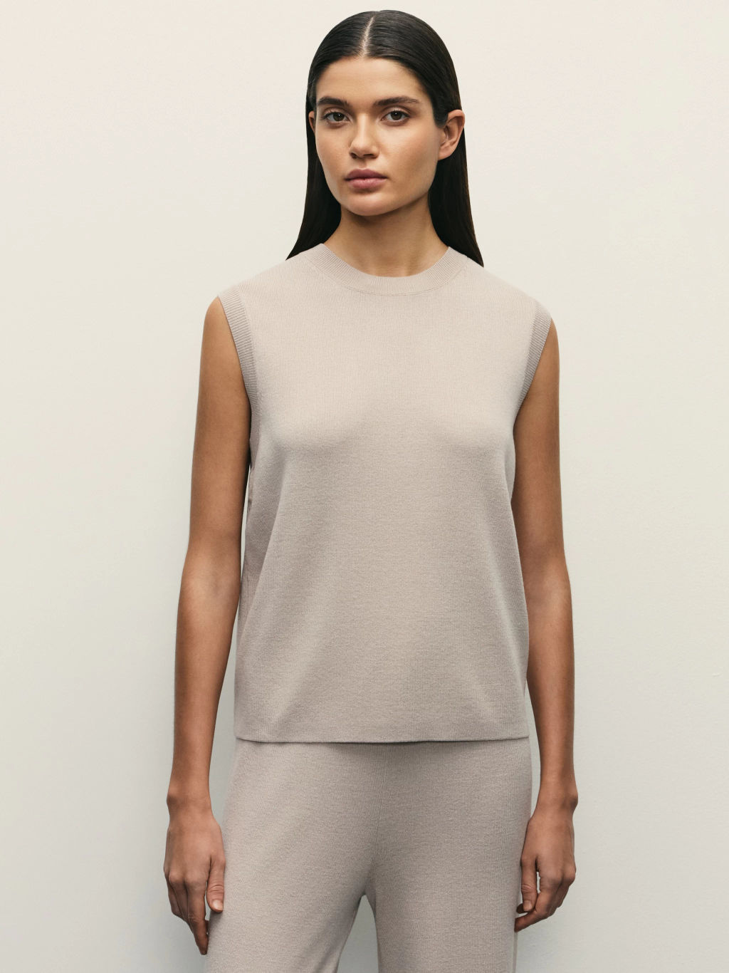 Вязаный жилет прямого кроя / Zarina  фото 3