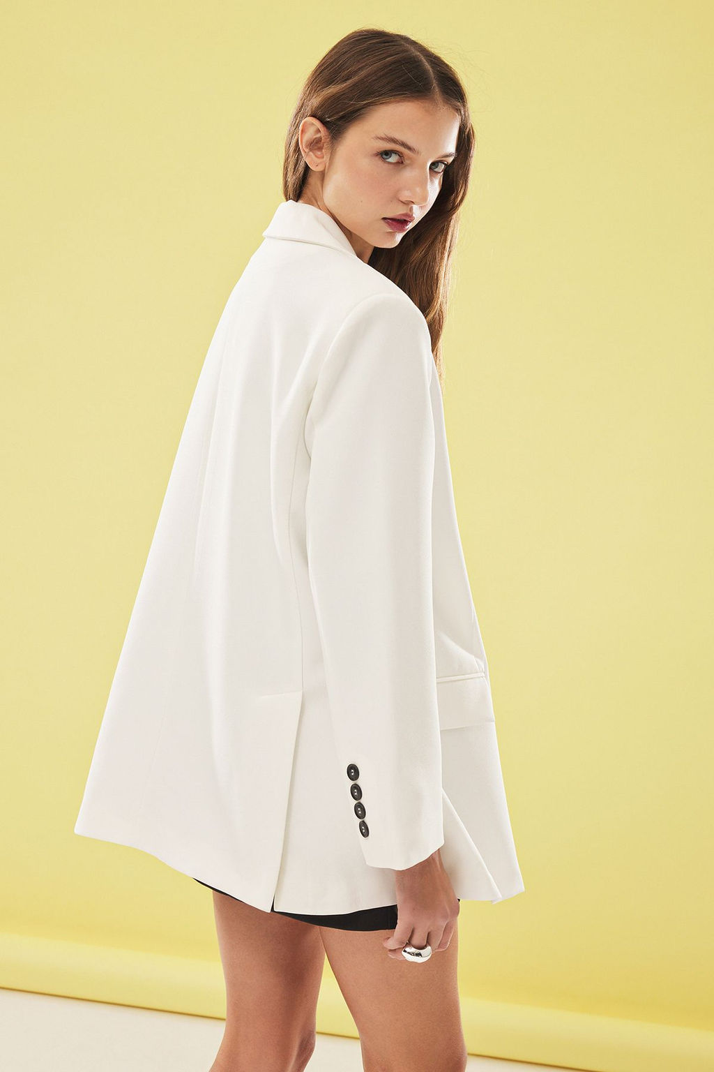 TRENDYOLMILLA Siyah Dokuma Ekstra Oversize Blazer Ceket TWOAW24BC00107 фото 23