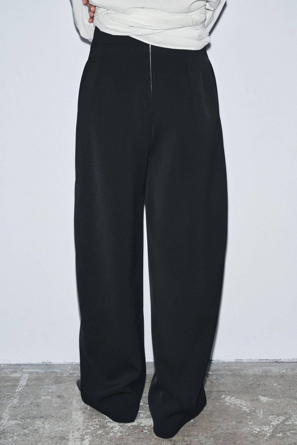 ZW COLLECTION HIGH-WAIST TROUSERS WITH ZIP