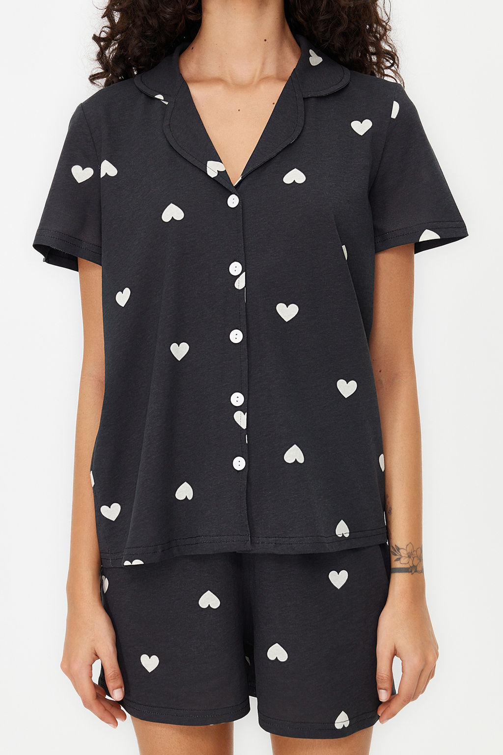 Trendyolmilla Ekru-Cok Renkli %100 Pamuklu Kalpli Sortlu Orme Pijama Tak?m? THMSS21PT0756 фото 33