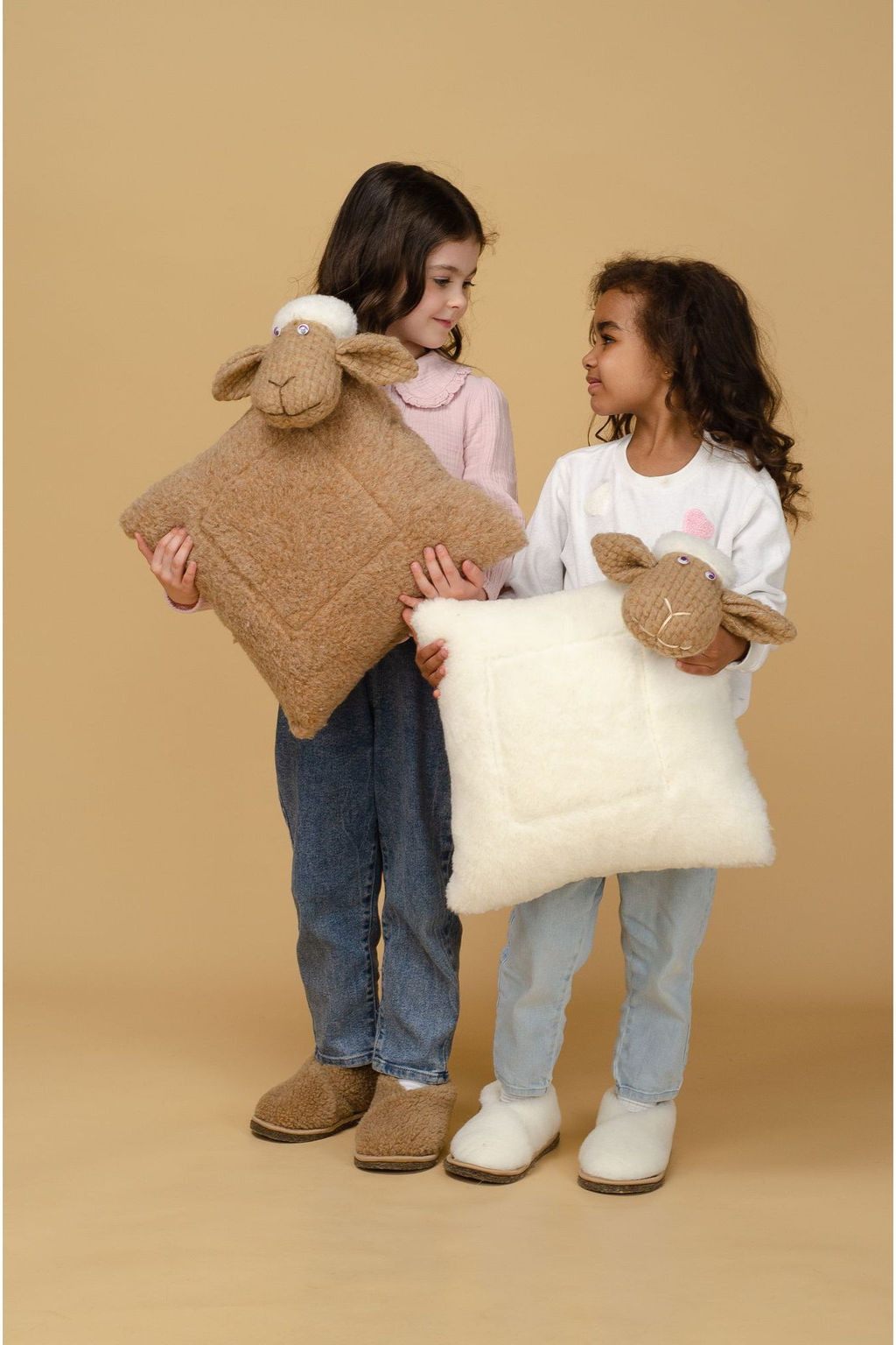 Подушка-игрушка Овечка 30х60см - Woollamb фото 14