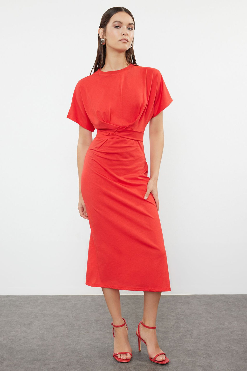 TRENDYOLMILLA Siyah %100 Pamuk Bele Oturan Y?rtmac ve Baglama Detayl? Midi Orme Kalem Elbise TWOSS21EL0404  фото 52