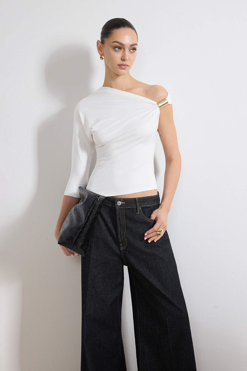 Murdum Fitted/Vucuda Oturan Asimetrik Yaka Aksesuar Detayl? Esnek Orme Bluz TWOSS26BZ00264 - Trendyolmilla фото 6