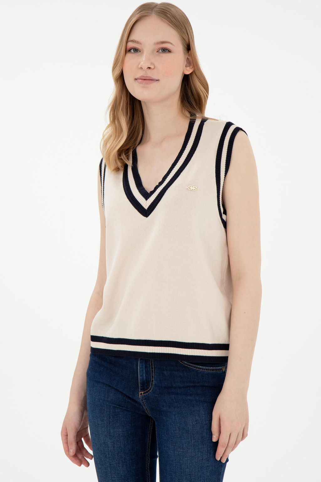 Женский кремовый свитер с v-образным вырезом Неожиданная скидка в корзине - U.s. polo assn фото 3