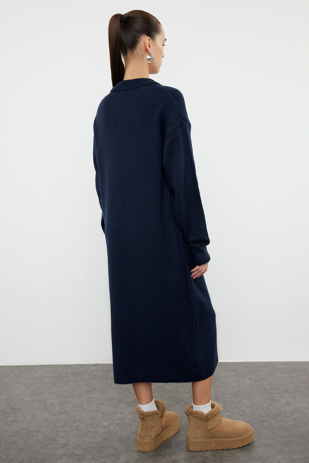 TRENDYOLMILLA Lacivert More Sustainable Midi Triko Yumusak Dokulu Elbise TWOAW24EL00520  фото 5