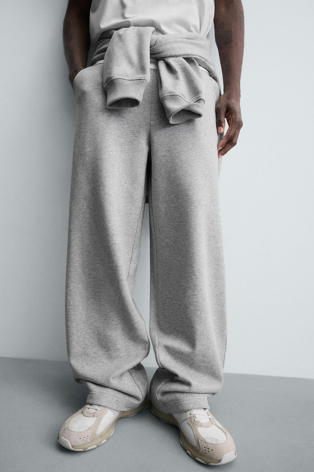 PANTAL?N JOGGER RELAXED FIT B?SICO / Gris vigor? - Zara фото 5