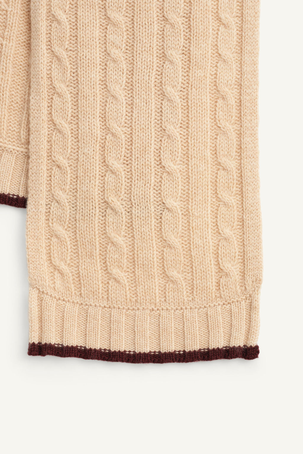 LIMITED EDITION CABLE KNIT WOOL SCARF