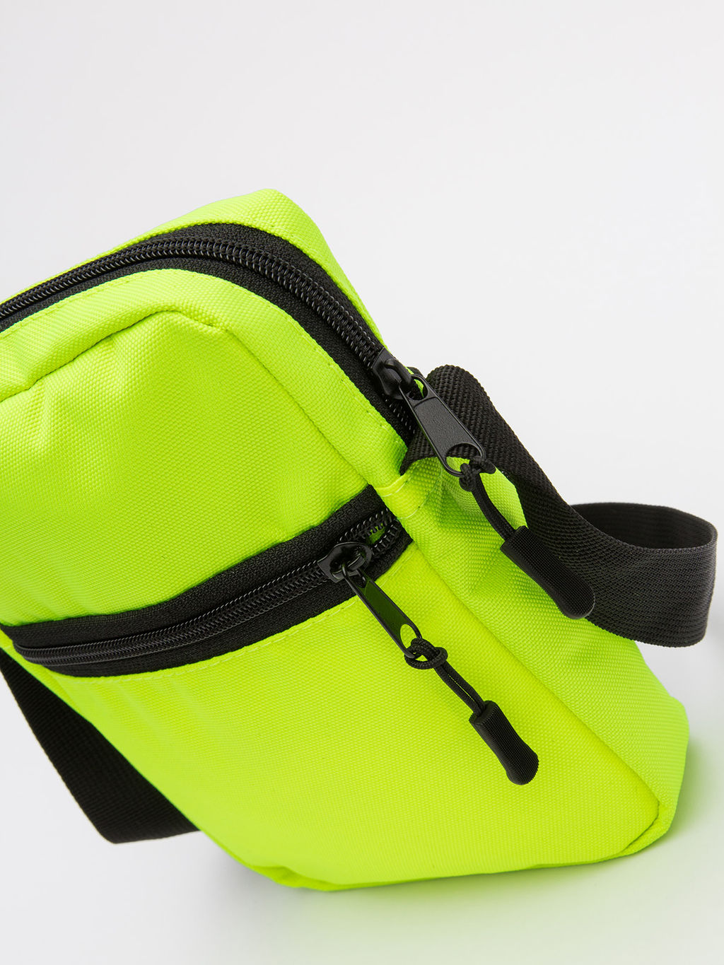 V54 001 32 Сумка мессенджер