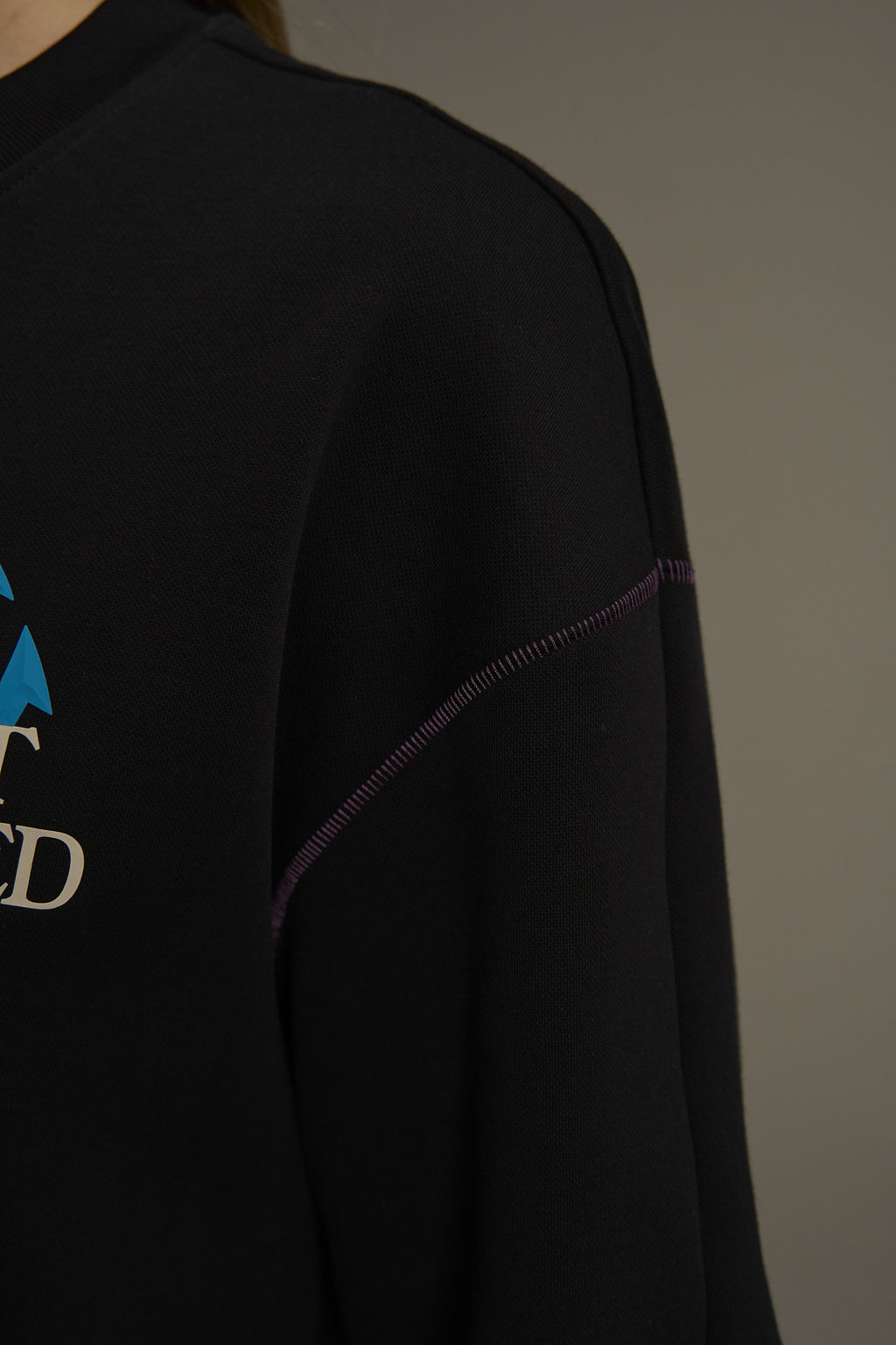 Свитшот утепленный Черный