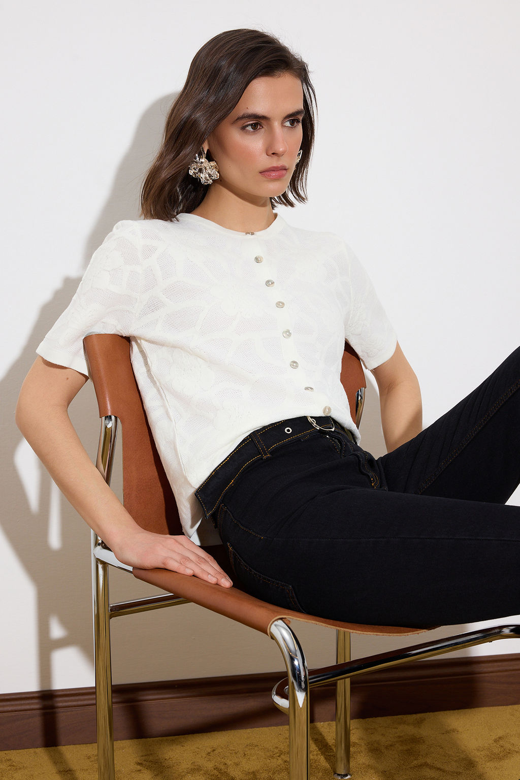 Limited Edition Ekru Cicek Desenli ve Dokulu Bisiklet Yaka Triko Bluz TWOSS26BZ00118