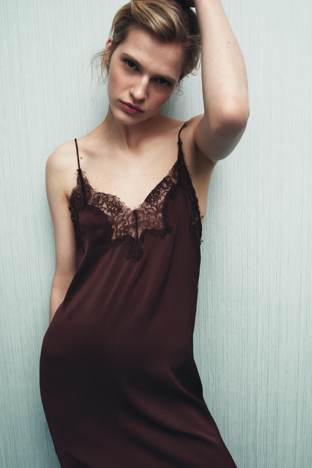 COMBINED PLEATED LACE DRESS - Zara фото 3