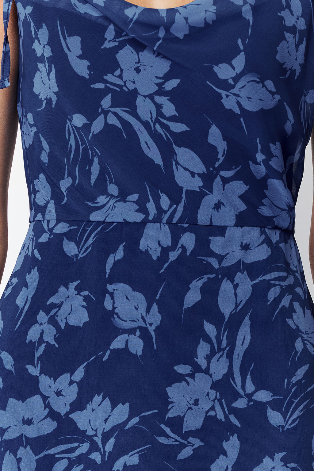 TRENDYOLMILLA Lacivert Cicekli A Kesim Sifon Mini Astarl? Dokuma Elbise TWOSS22EL2566  фото 4