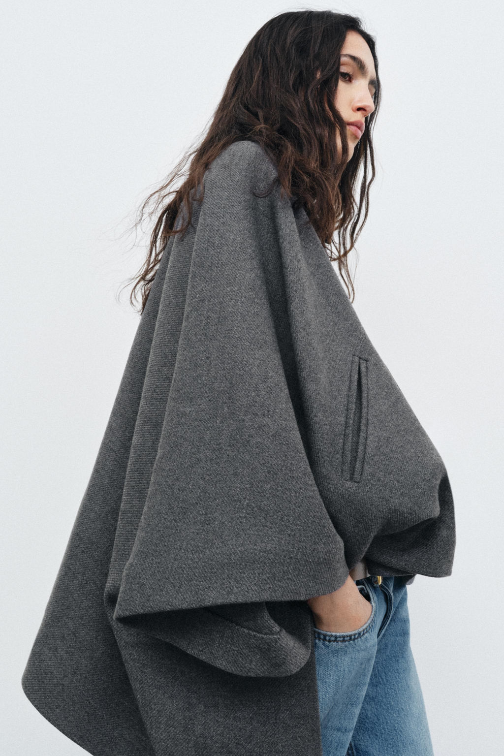 ZW COLLECTION WOOL BLEND CAPE LIMITED EDITION - Zara фото 4