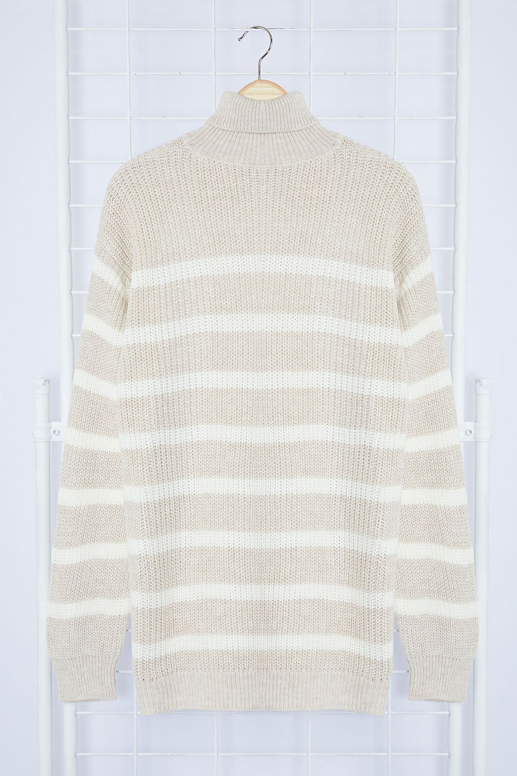 TRENDYOL MAN Lacivert Casual Unisex Oversize Fit Genis Kal?p Cizgili Triko Kazak TMNAW24KZ00017 - Trendyolmilla фото 9