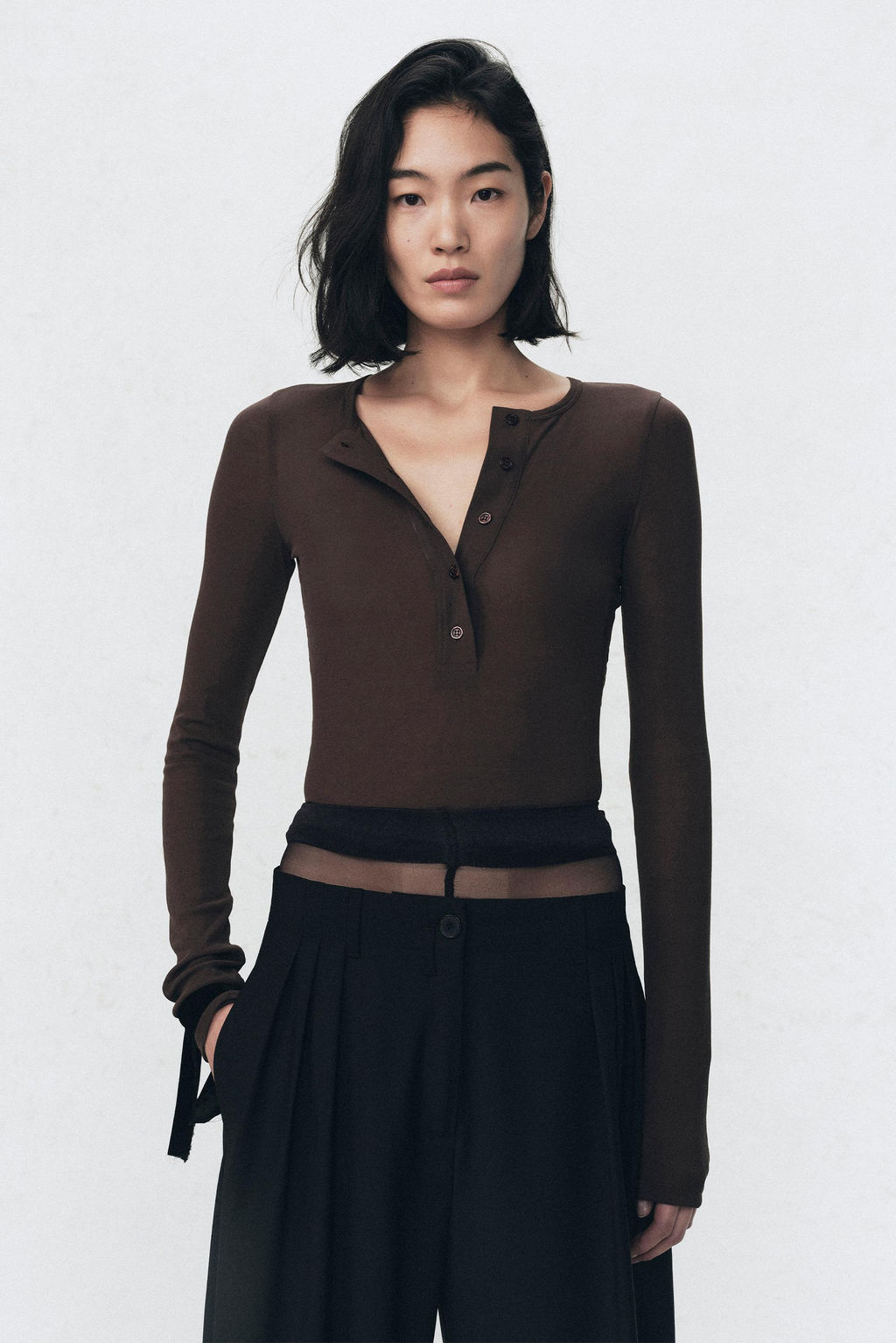 CAMISETA CUELLO PANADERO SOSHIOTSUKI X ZARA / Marr?n