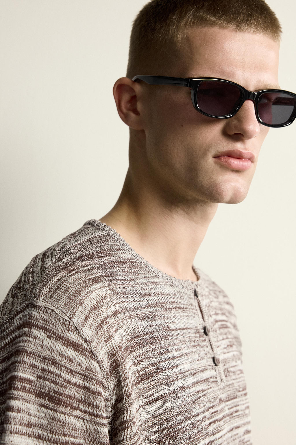 CAMISETA PUNTO CUELLO PANADERO / Marr?n / Crudo - Zara фото 6