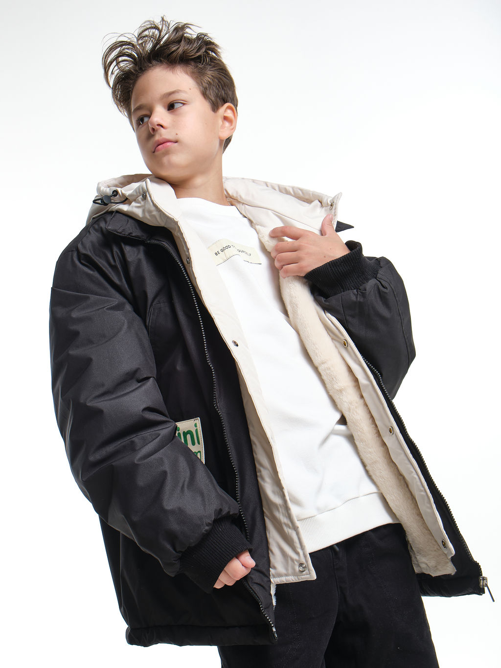 Куртка для мальчика утепленная 33-8215 черный