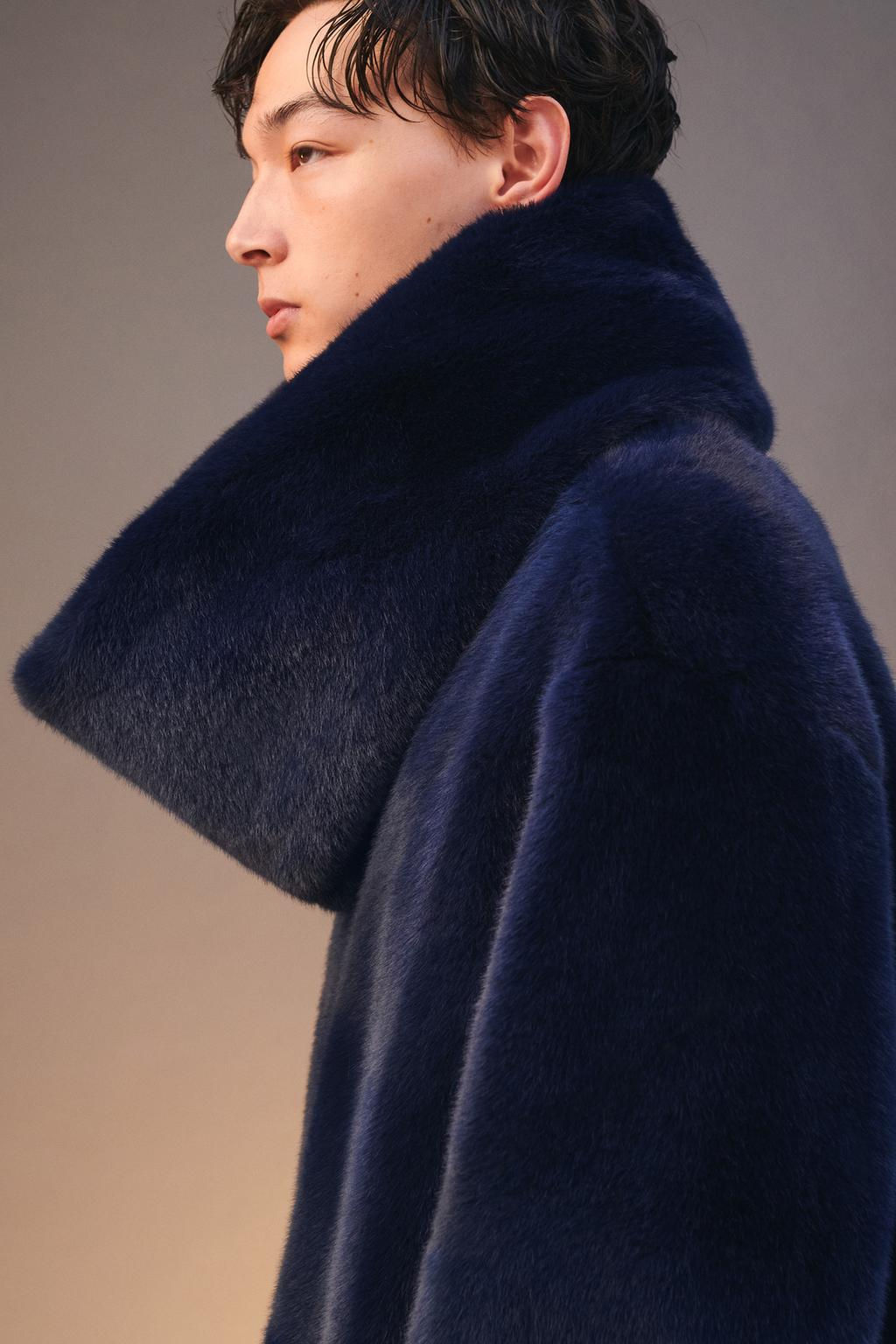 LIMITED EDITION FAUX FUR SWEATSHIRT - Zara фото 6