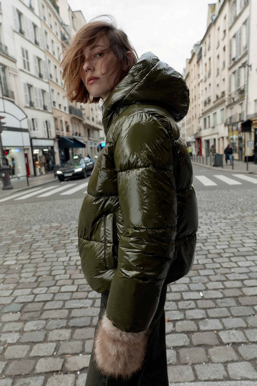 ANORAK EFECTO BRILLANTE WATER REPELLENT WINDPROOF / Khaki - Zara фото 4