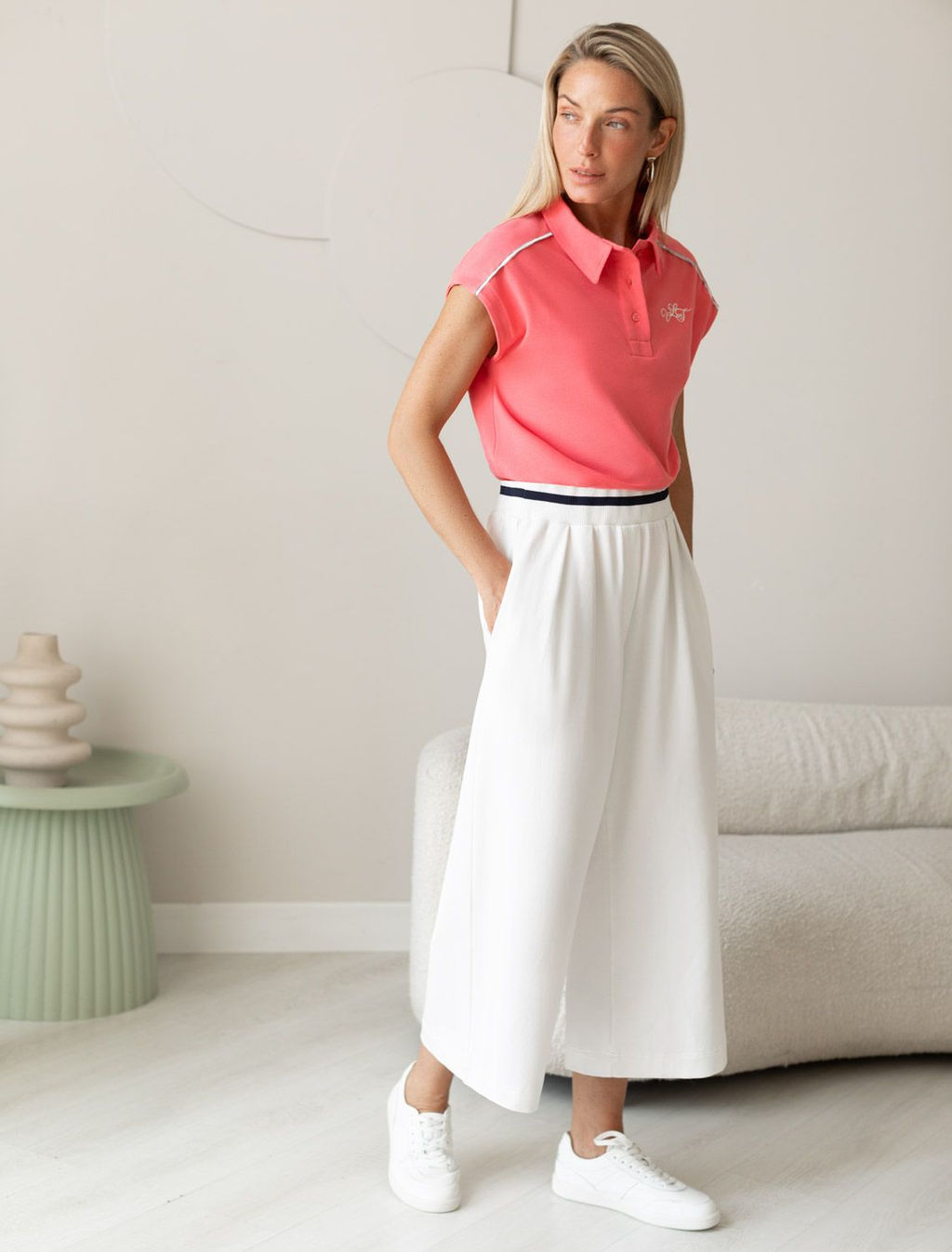 Футболка-поло из фактурного трикотажа - Vilatte фото 5