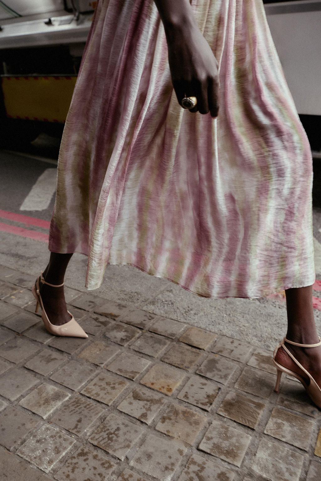 PATENT EFFECT SLINGBACK HIGH HEELS