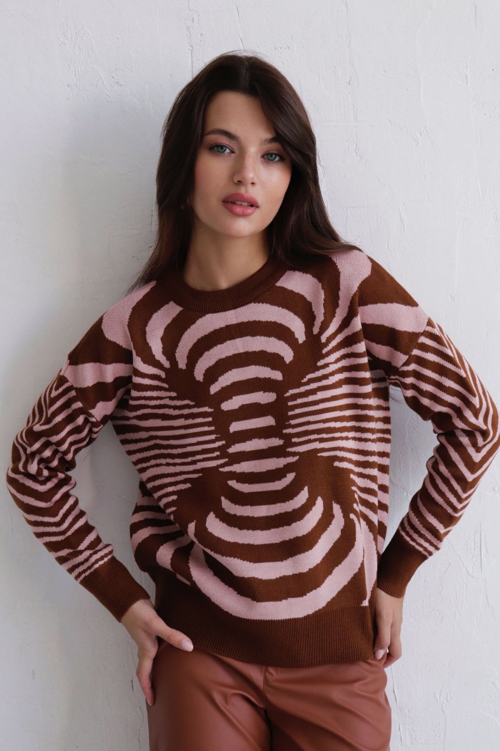 9959 Джемпер базовый кофейный - Martichelli фото 3