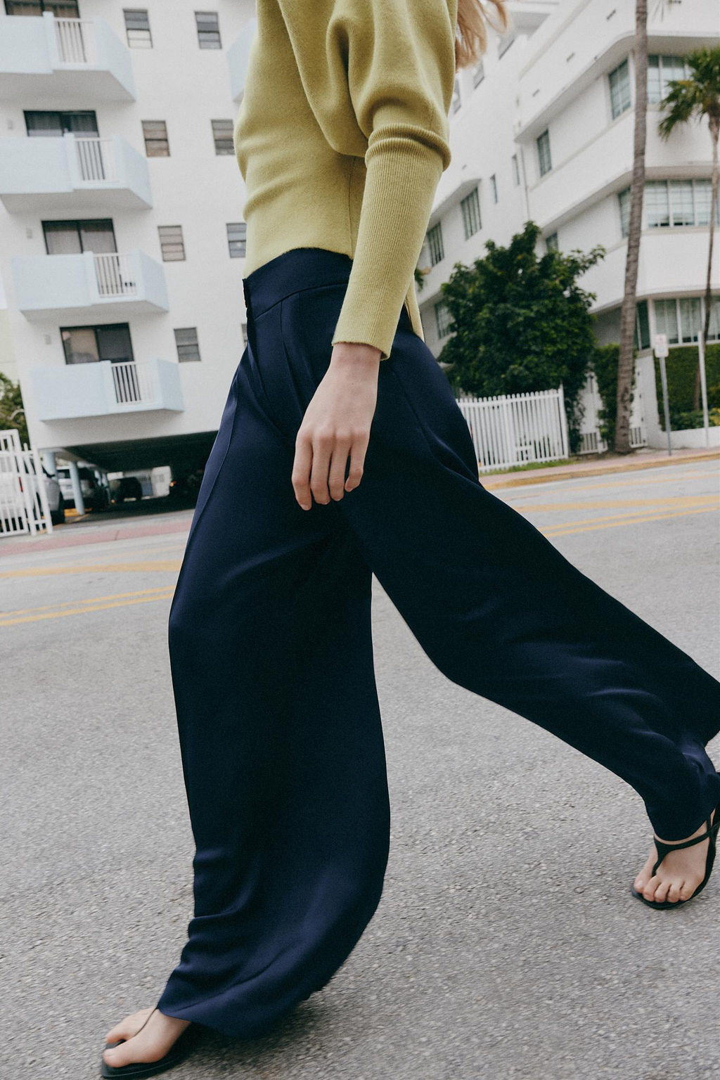 FLOWING SATIN TROUSERS - Zara фото 5