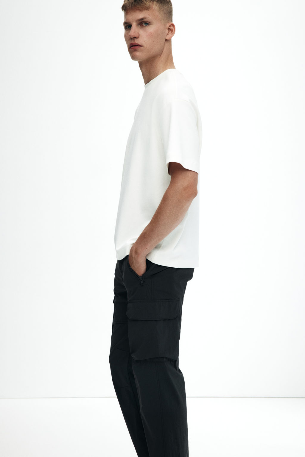 Pantal?n cargo de nailon Regular Fit - H&m фото 5